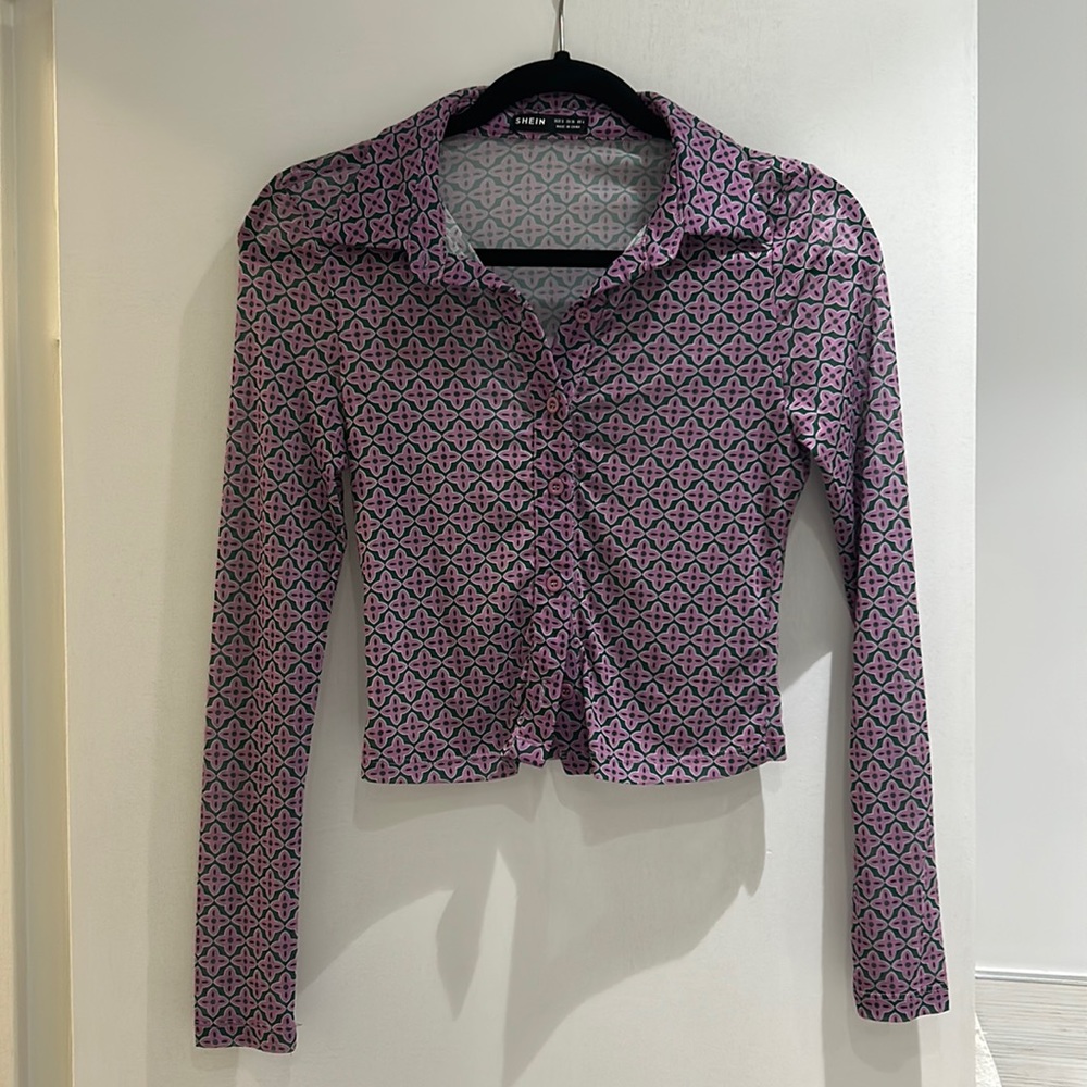 Mesh purple/green top